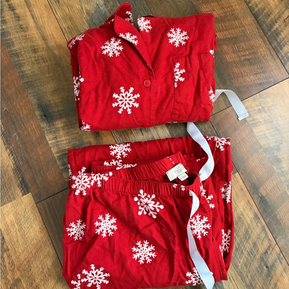 LOFT Cozy Red Snowflake Pajama Set